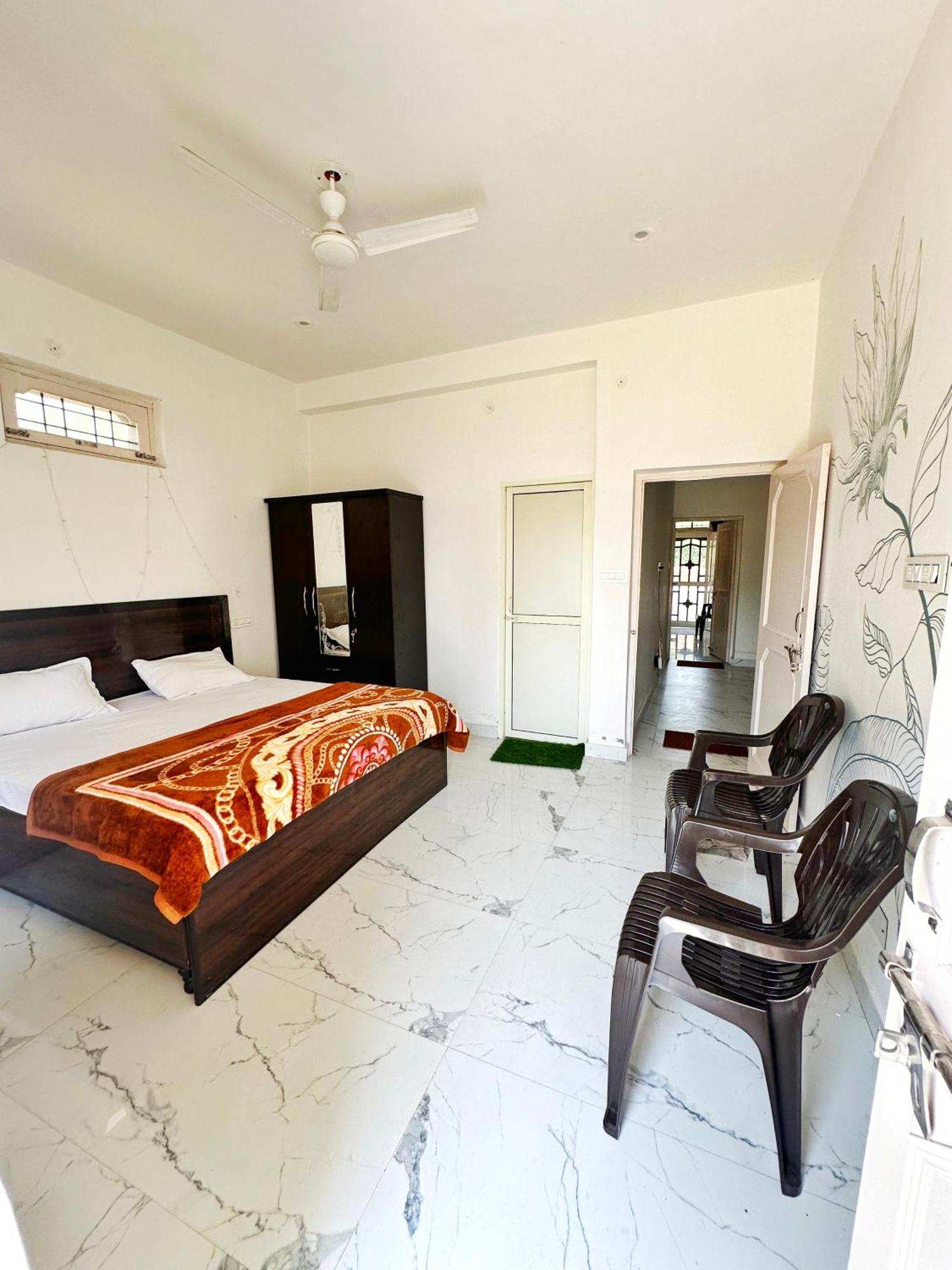 Baseraa Bir - 4Bhk Home מראה חיצוני תמונה