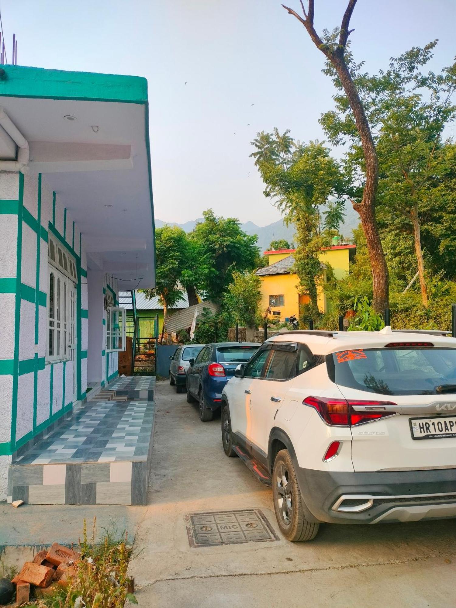 Baseraa Bir - 4Bhk Home מראה חיצוני תמונה
